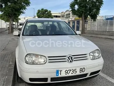 Usado VW Golf IV Highline 100 CV (73 kW) 2000 Blanco Berlina