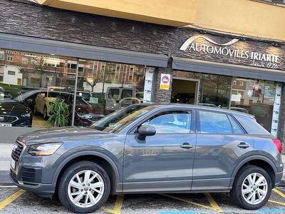 Usado Audi Q2 Advanced Plus 116 CV (85 kW) 2019 Gris / plata SUV