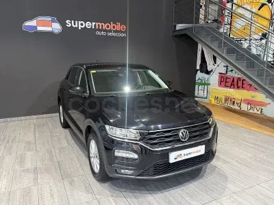 Usado VW T-Roc Edition 115 CV (84 kW) 2020 Negro SUV