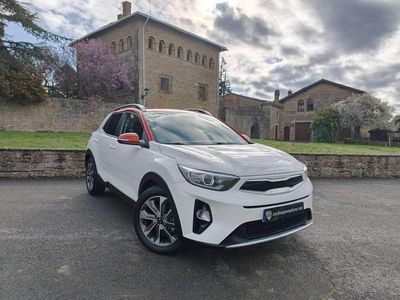 Usado Kia Stonic 120 CV (88 kW) 2018 Blanco SUV