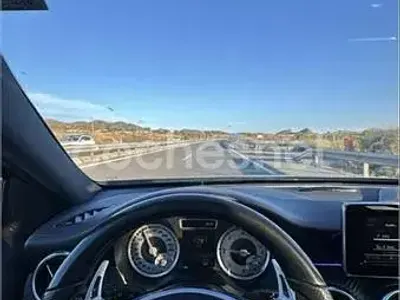 Usado Mercedes A200 AMG line 136 CV (100 kW) 2015 Negro Utilitario