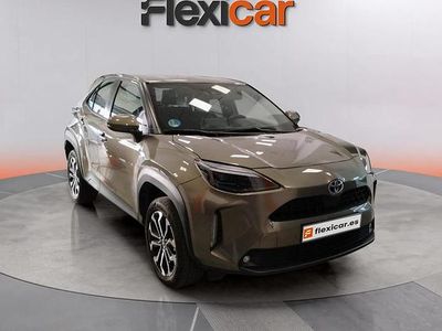 Usado Toyota Yaris Hybrid Active 116 CV (85 kW) 2023 Verde