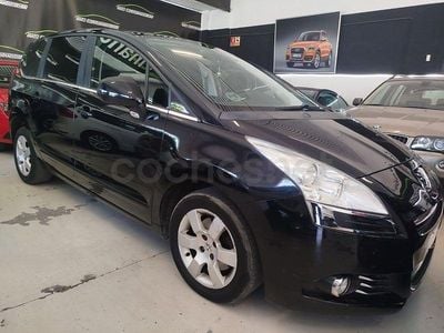Usado Peugeot 5008 Allure 150 CV (110 kW) 2012 Negro Monovolumen