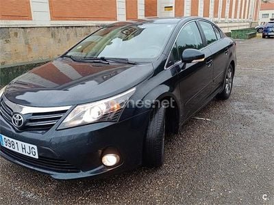 Usado Toyota Avensis Advance 124 CV (91 kW) 2012 Azul Berlina