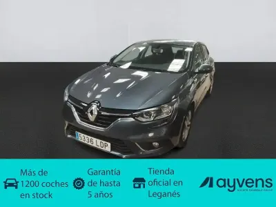 Usado Renault Mégane IV Business 116 CV (85 kW) 2019 Gris Utilitario
