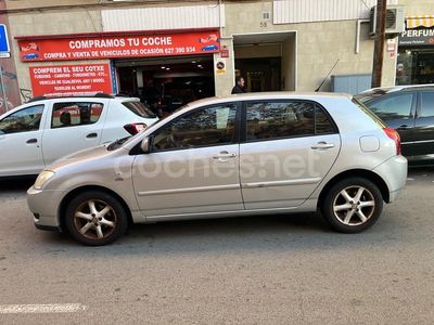 Gris / plata Usado 2003 Toyota Corolla Sol Berlina | 2300 € (Buen precio)