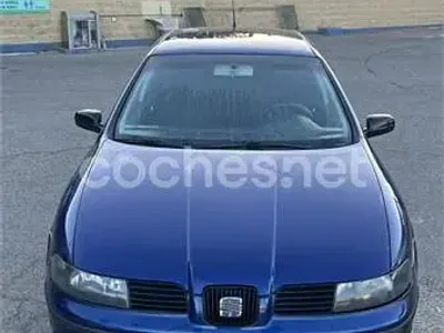 Używany Seat Leon Sport 110 KM (80 kW) 2002 Niebieski Hatchback