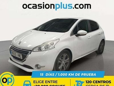 Usado Peugeot 208 Allure 92 CV (67 kW) 2014 Blanco Utilitario