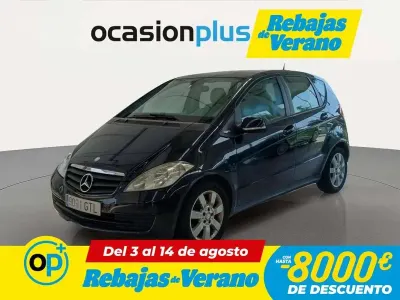 Usado Mercedes A160 Exclusive 95 CV (69 kW) 2010 Negro Utilitario