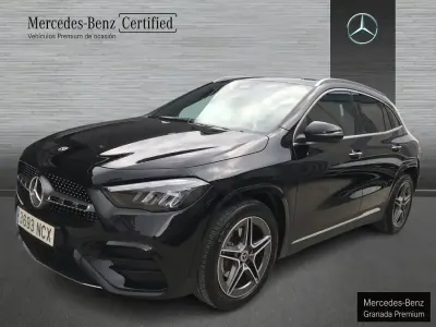 Usado Mercedes GLA200 150 CV (110 kW) 2025 Negro SUV