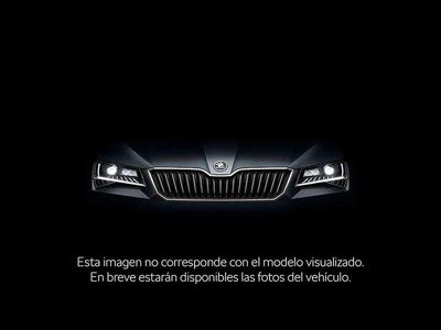 Usado Skoda Karoq Selection 116 CV (85 kW) 2025 Gris SUV