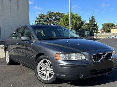 Gris Usado 2004 Volvo S60 Berlina | 4200 € (Un poco caro)