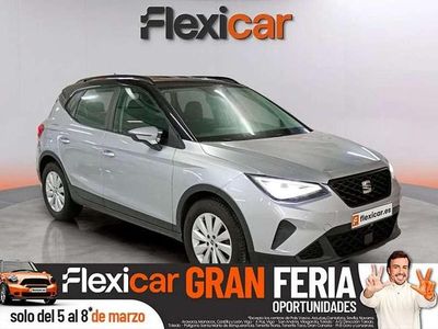 Usado Seat Arona Style 110 CV (80 kW) 2022 Gris SUV