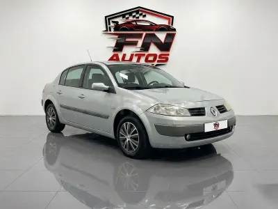 Begagnad Renault Mégane II Dynamique 120 HK (88 kW) 2003 Grå Sedan