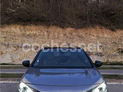 Usado Peugeot 5008 GT-line 130 CV (95 kW) 2018 Gris / plata SUV