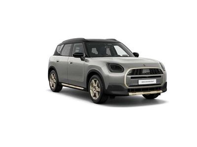 Plateado Usado 2025 Mini One D Countryman Essential SUV | 43.900 €