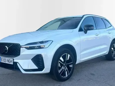 Begagnad Volvo XC60 Plus 250 HK (183 kW) 2025 Vit SUV