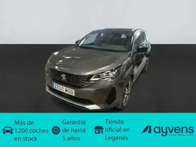 Usado Peugeot 5008 GT 131 CV (96 kW) 2023 Gris SUV