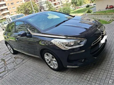 Usado Citroën DS5 114 CV (83 kW) 2014 Azul Utilitario