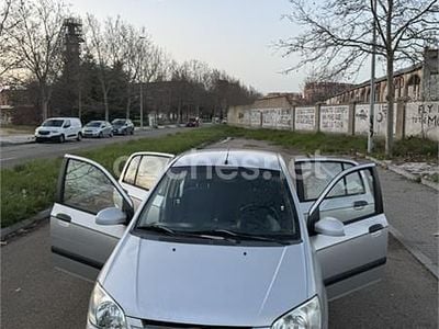 Usado Hyundai Getz 82 CV (60 kW) 2004 Gris / plata Utilitario