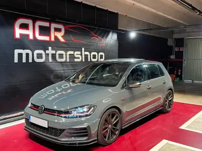 Usado VW Golf VII GTI 290 HP (213 kW) 2019 Cinzento Sedan