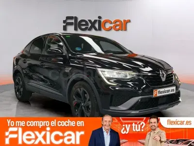 Usado Renault Arkana RS Line 160 CV (117 kW) 2022 Negro SUV