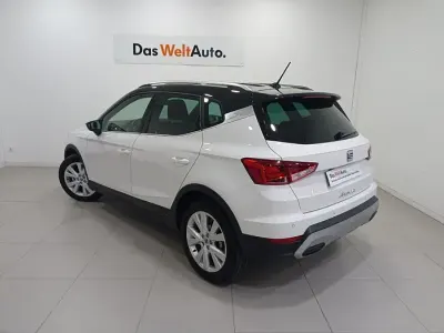 Usado Seat Arona Style 115 CV (84 kW) 2025 Blanco SUV
