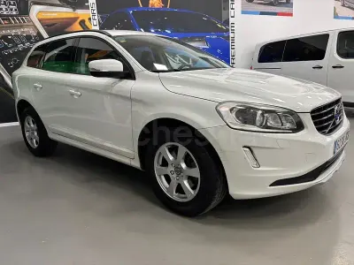 Usado Volvo XC60 Momentum 190 CV (139 kW) 2017 Blanco SUV