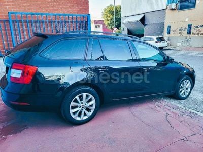 Negro Usado 2018 Skoda Octavia Style Familiar | 12.999 € (Precio justo)