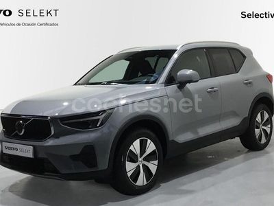 Nuevo Volvo XC40 Core 163 CV (119 kW) 2025 Gris / plata SUV
