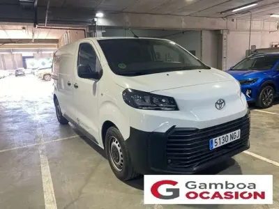 Usado Toyota Proace 120 CV (88 kW) 2025 Blanco Monovolumen