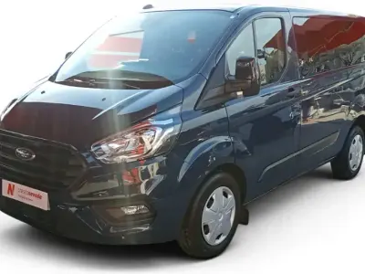 Usado Ford Transit Custom Trend 131 CV (96 kW) 2023 Azul Familiar
