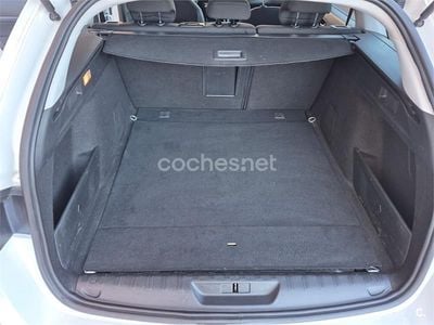 Blanco Usado 2019 Peugeot 308 SW Business-Line Familiar | 8300 € (Buen precio)