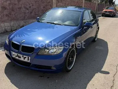 Usado BMW 320 150 CV (110 kW) 2007 Azul Berlina