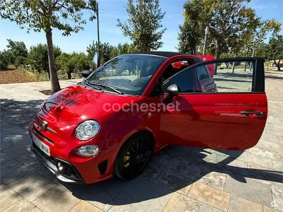 Usado Abarth 695C 180 CV (132 kW) 2024 Rojo Descapotable