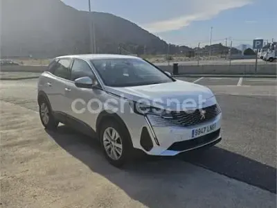 Usado Peugeot 3008 Active 130 CV (95 kW) 2021 Blanco SUV