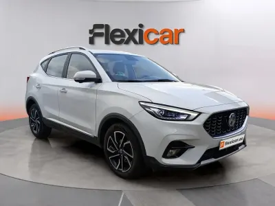 Usado MG ZS Comfort 106 CV (77 kW) 2023 Blanco SUV
