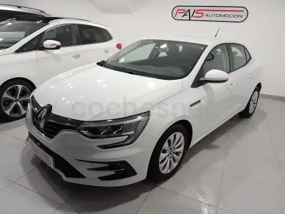 Usado Renault Mégane II Life 115 CV (84 kW) 2021 Blanco Berlina