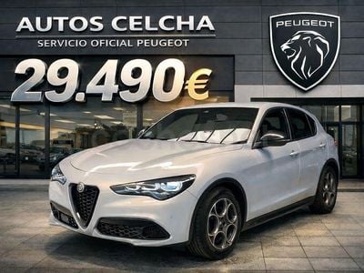 Usado Alfa Romeo Stelvio Sprint 160 CV (117 kW) 2024 Gris / plata SUV