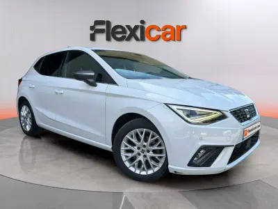 Usado Seat Ibiza 116 CV (85 kW) 2024 Blanco Utilitario