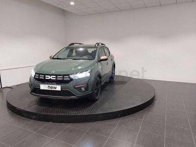Usado Dacia Sandero Extreme 101 CV (74 kW) 2025 Verde Berlina