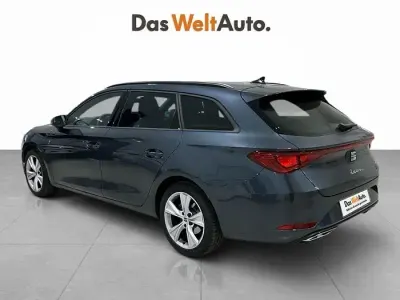 Usado Seat Leon FR 150 CV (110 kW) 2025 Gris Familiar
