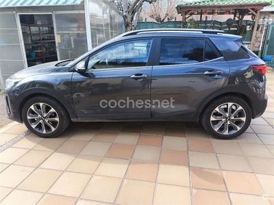 Usado Kia Stonic 120 CV (88 kW) 2018 Negro SUV