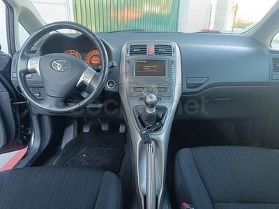 Używany Toyota Auris Sol 126 KM (92 kW) 2007 Niebieski Hatchback