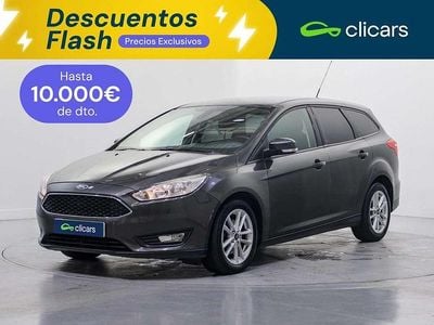 Usado Ford Focus Trend+ 120 CV (88 kW) 2017 Gris Familiar