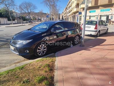 Usado Toyota Auris Hybrid Advance 136 CV (100 kW) 2015 Negro Familiar