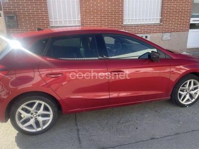 Usado Seat Ibiza FR 90 CV (66 kW) 2019 Rojo Utilitario