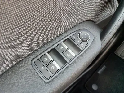 Nuevo Renault Captur Techno 100 CV (73 kW) 2026 Gris SUV