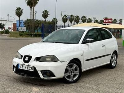 Käytetty Seat Ibiza 100 HP (73 kW) 2004 Valkoinen Viistoperä