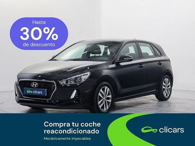 Usado Hyundai i30 120 CV (88 kW) 2017 Negro Berlina